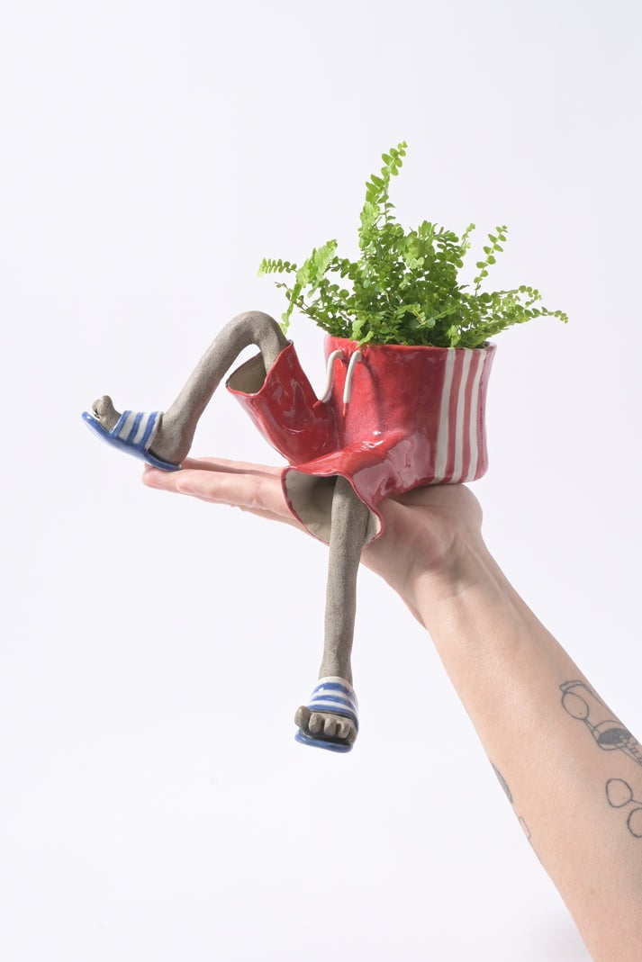 🎃 Limited Halloween Sale 👻 The Hanging Legs Family™ Whimsical Hanging Legs Planter – Spooky & Adorable Home Decor