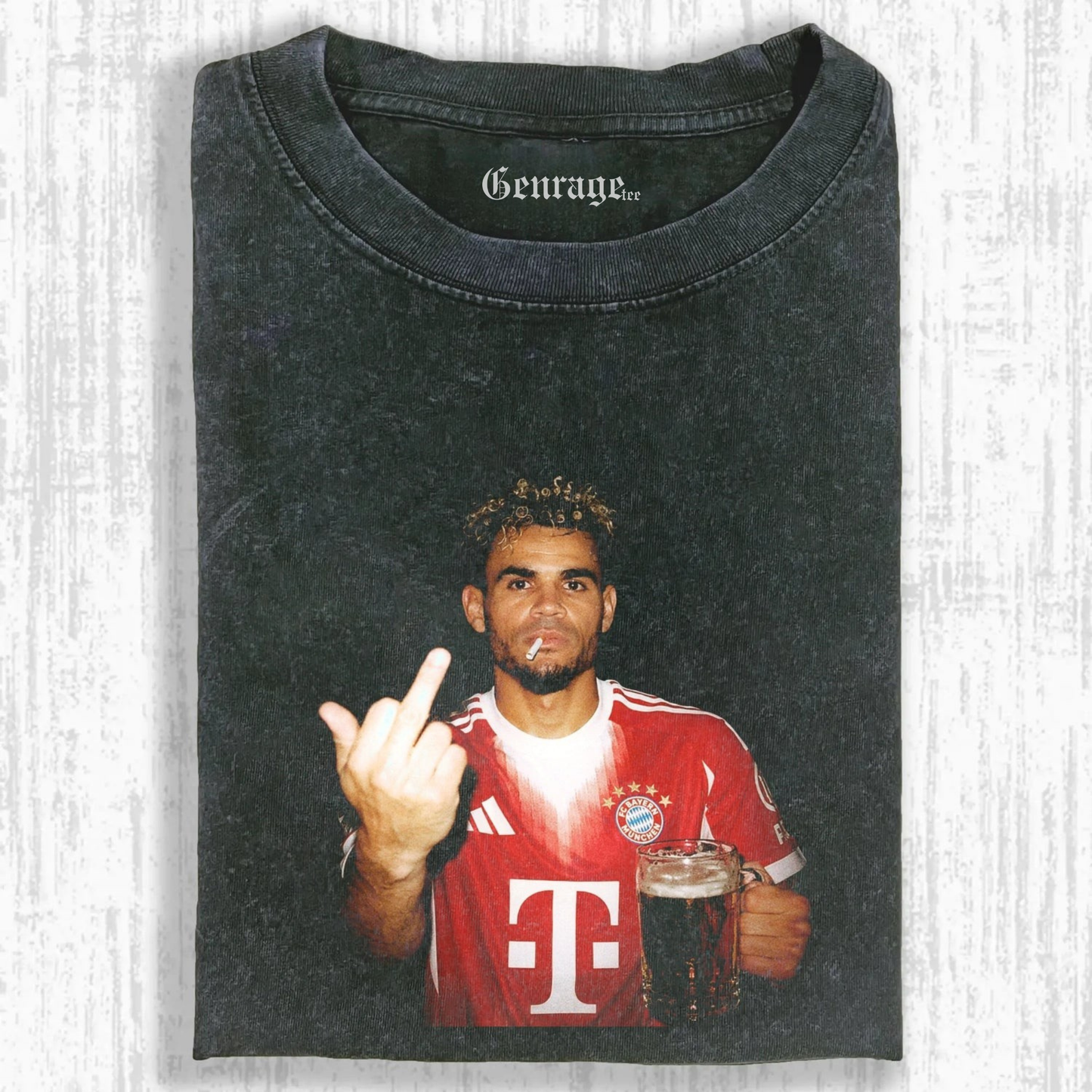 Luis Díaz Tee