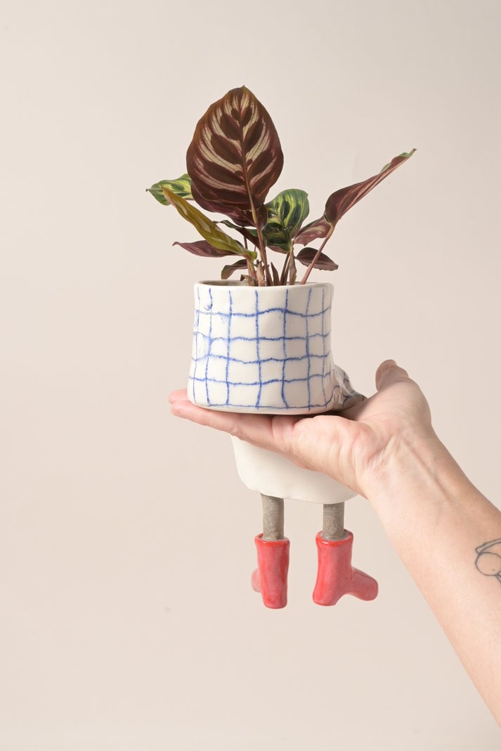 🎃 Limited Halloween Sale 👻 The Hanging Legs Family™ Whimsical Hanging Legs Planter – Spooky & Adorable Home Decor