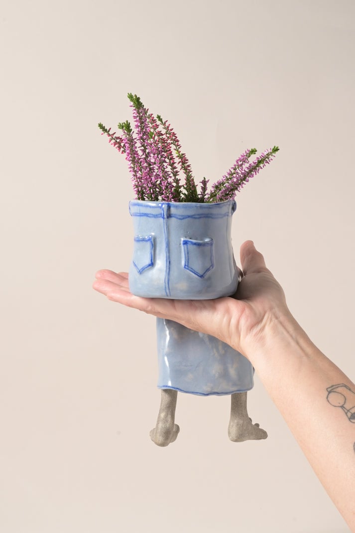 🎃 Limited Halloween Sale 👻 The Hanging Legs Family™ Whimsical Hanging Legs Planter – Spooky & Adorable Home Decor