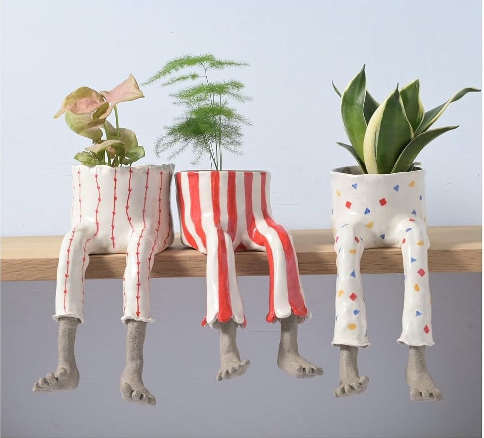 🎃 Limited Halloween Sale 👻 The Hanging Legs Family™ Whimsical Hanging Legs Planter – Spooky & Adorable Home Decor