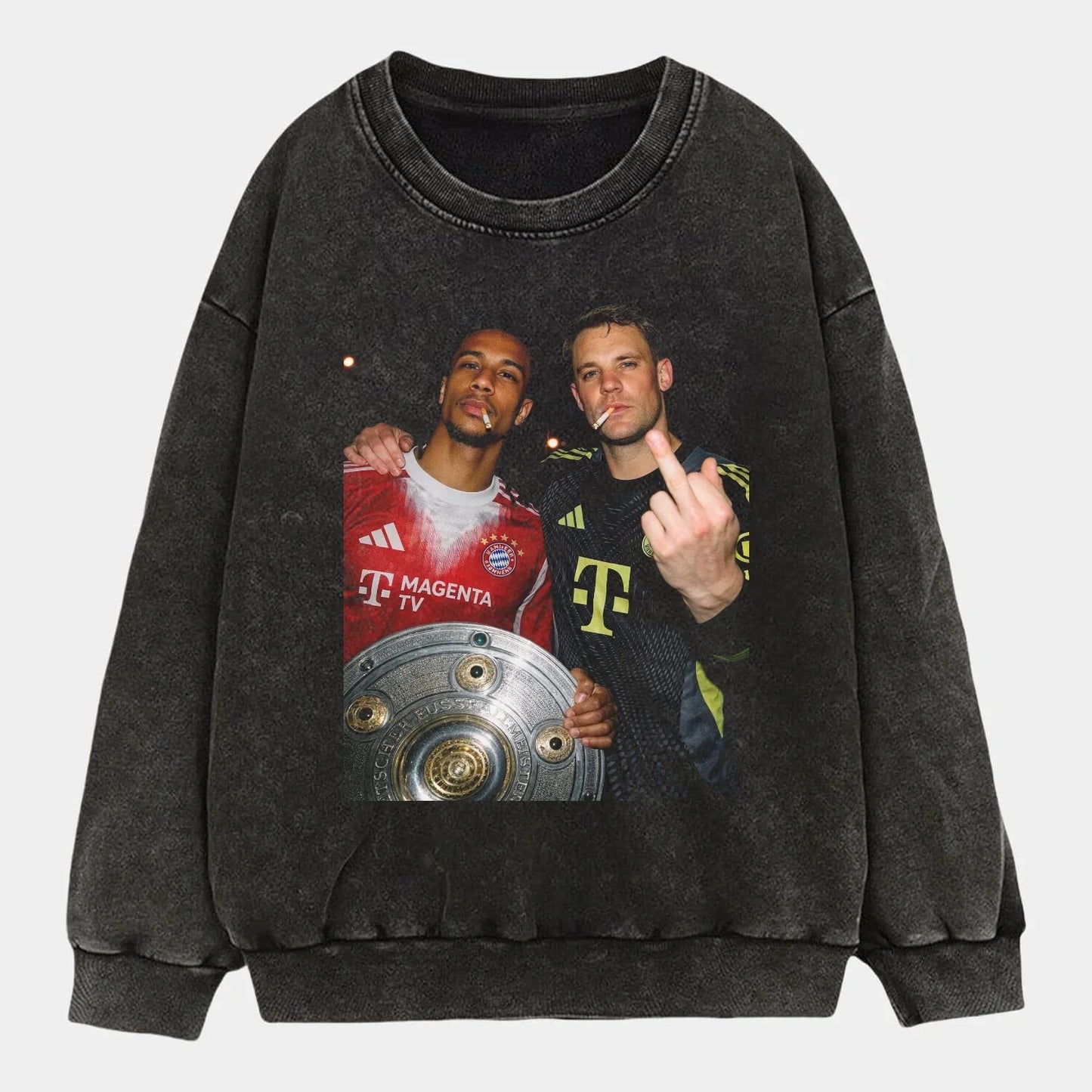 Michael Olise&Manuel Neuer Champion Tee 1
